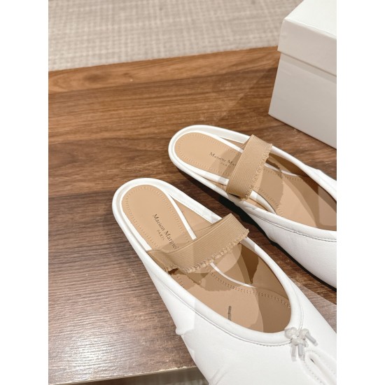 MM6 sneakers