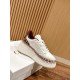  white sneakers 