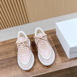  white sneakers 
