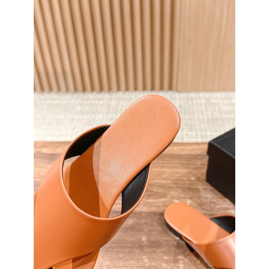 Saint Laurent slippers