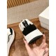  white sneakers 
