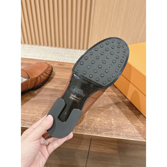 Tods sneakers and casual shoes