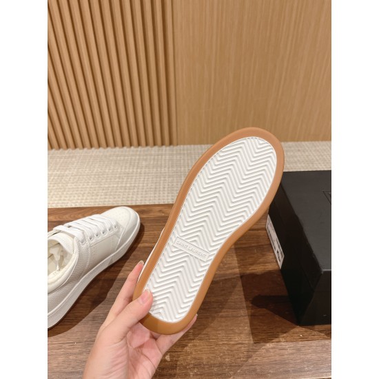 Saint Laurent Sneakers