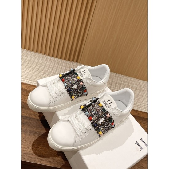 Sneakers White Shoes