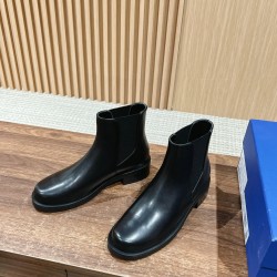 Stuart Weitzman boot