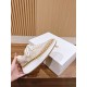  white sneakers 