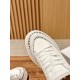  white sneakers 