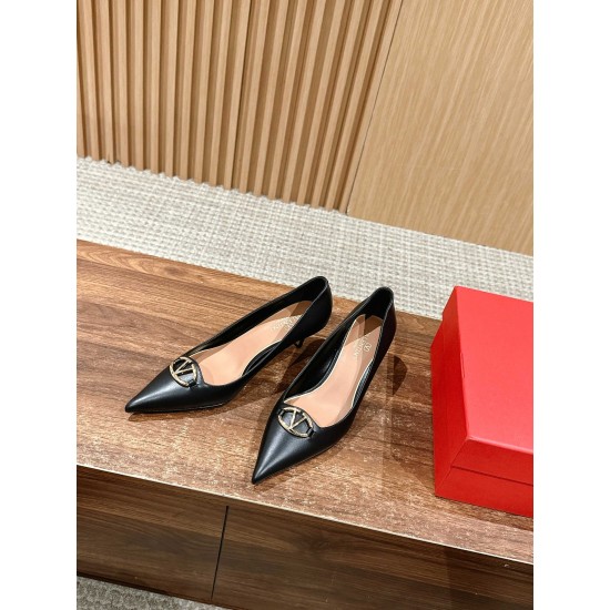 high-heeled shoes