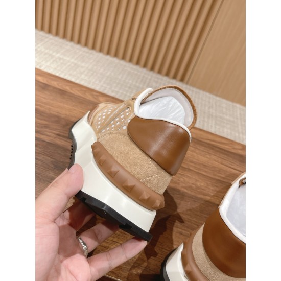 Runner  shoe