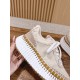  white sneakers 