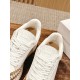  white sneakers 