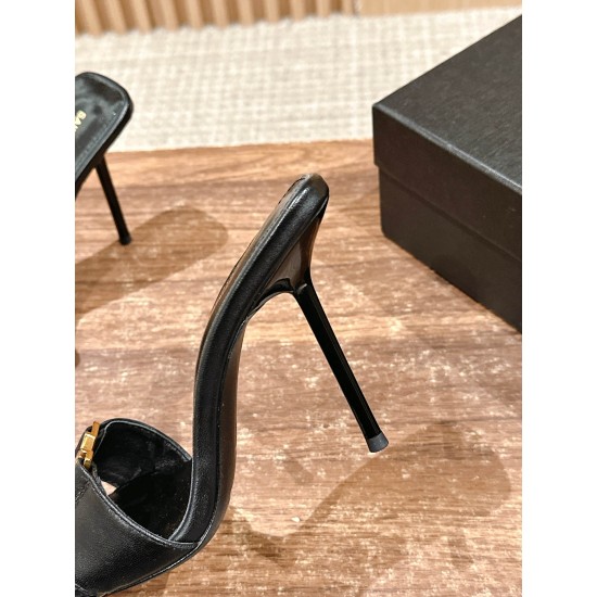 Saint Laurent Sandals