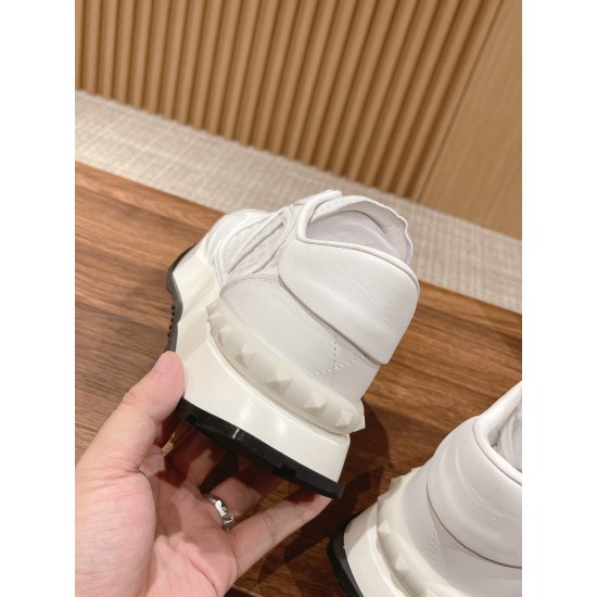 Runner  shoe