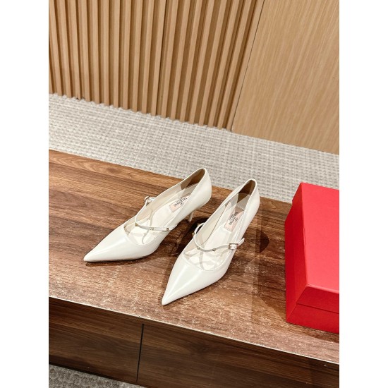 high-heeled shoes