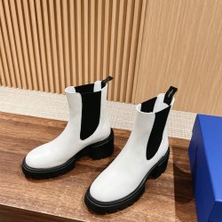Stuart Weitzman boot