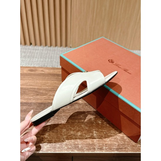 loro piana  slippers