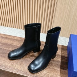 Stuart Weitzman boot