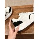  white sneakers 