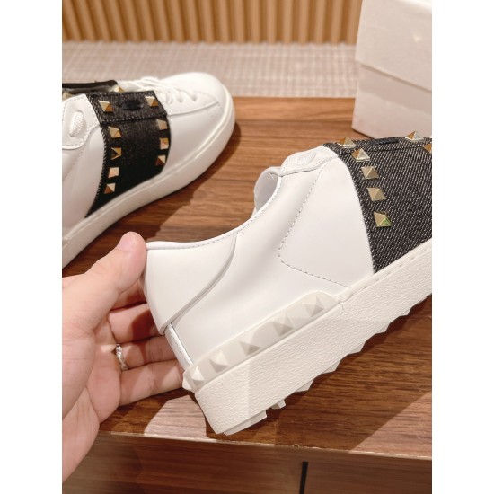 Sneakers White Shoes