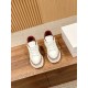  white sneakers 