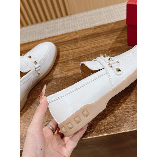 Loafers 