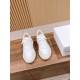  white sneakers 