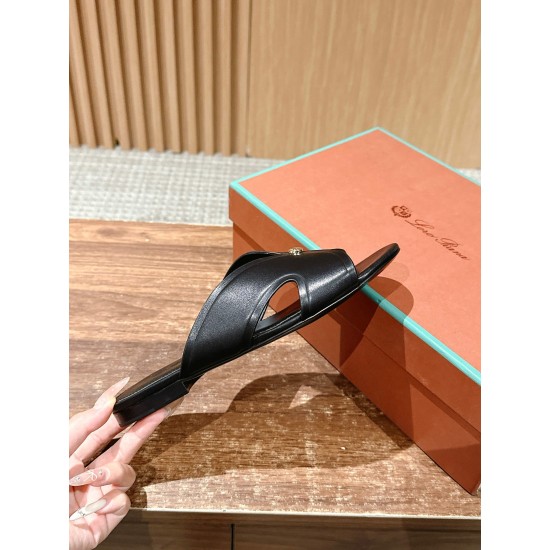loro piana  slippers