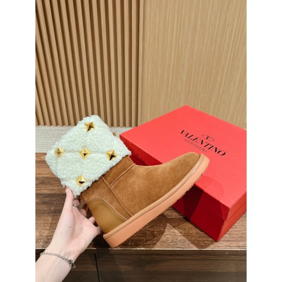 woolen boots