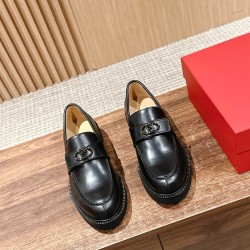 Loafers 