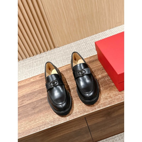 Loafers 