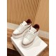  white sneakers 