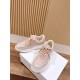 white sneakers 