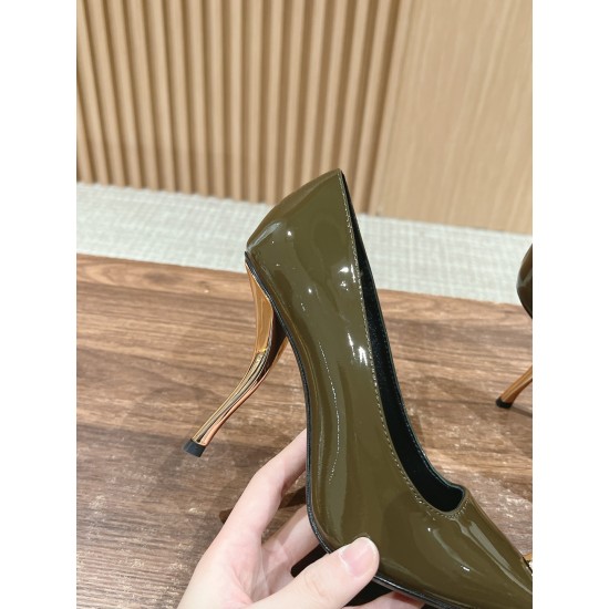 Saint Laurent High Heels