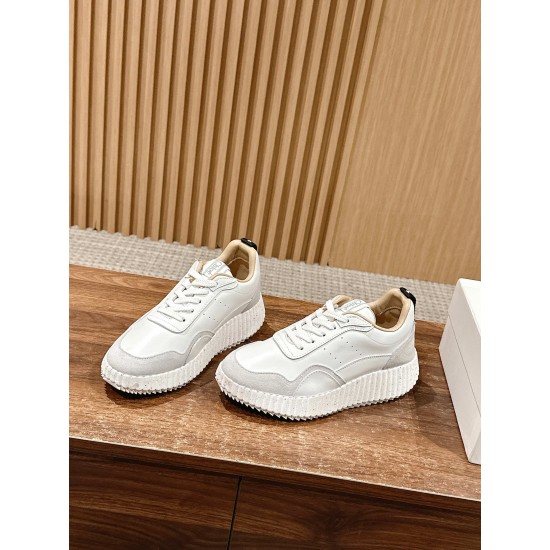  white sneakers 