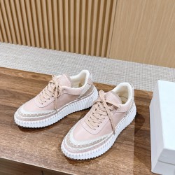  white sneakers 