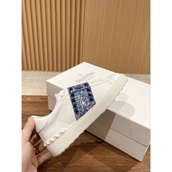 Sneakers White Shoes