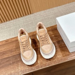  white sneakers 