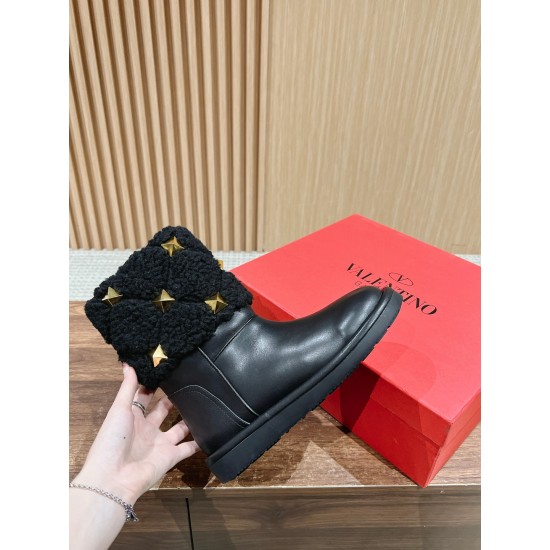 woolen boots