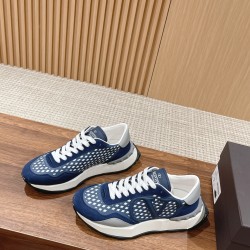 Runner  shoe