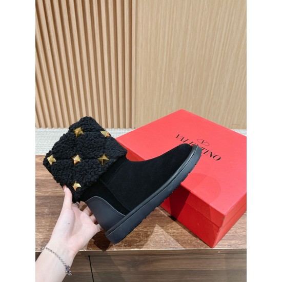 woolen boots