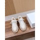  white sneakers 