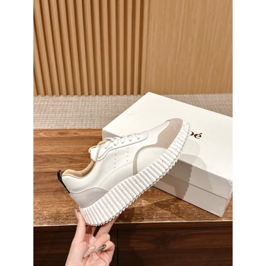  white sneakers 