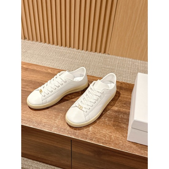 Sneakers White Shoes