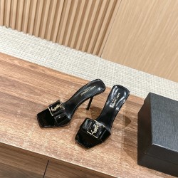 Saint Laurent Sandals