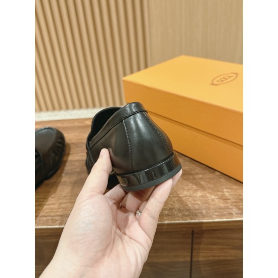 Tods sneakers and casual shoes