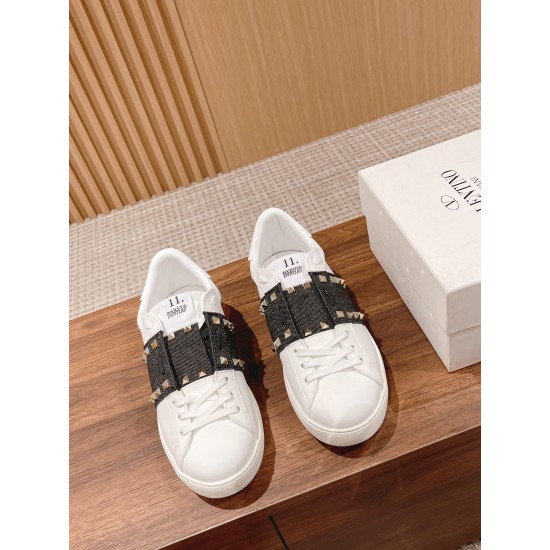 Sneakers White Shoes