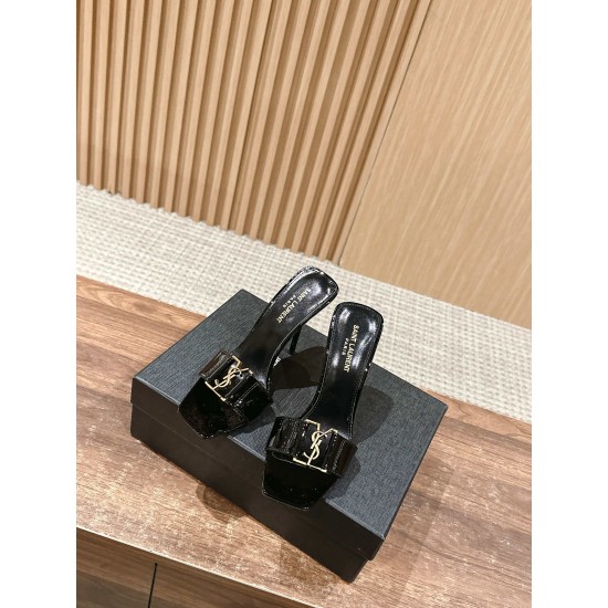 Saint Laurent Sandals