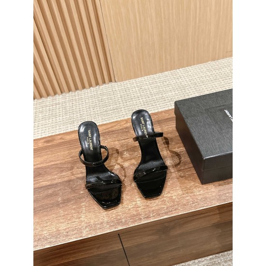 Saint Laurent Sandals