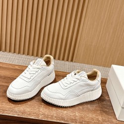  white sneakers 