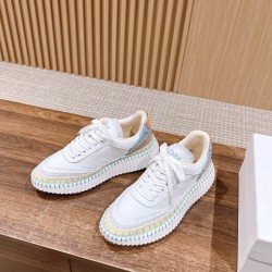  white sneakers 